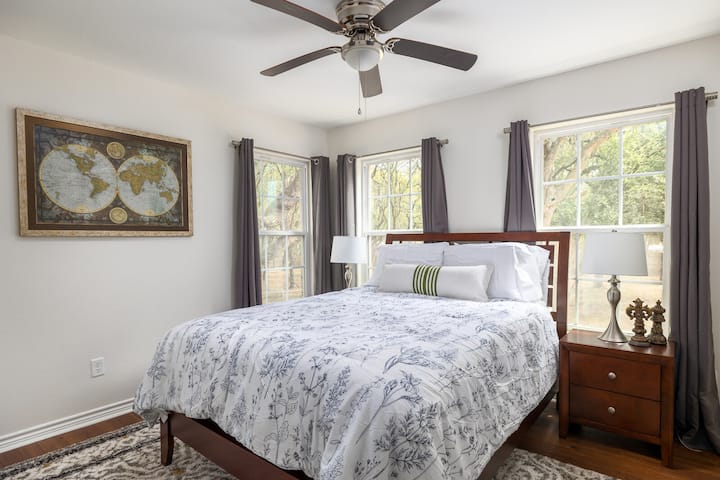 غرفة النوم (4) سرير حجم وسط