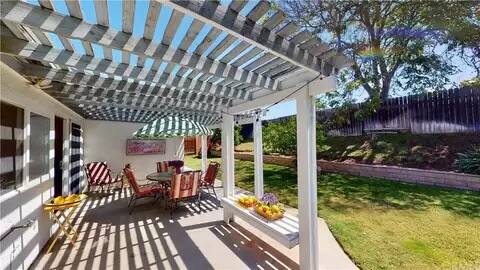 4 bed / 2 bath -Sleeps 8!