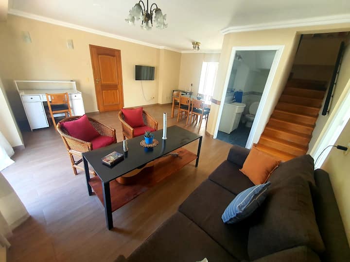 ¡Duplex Amplio Y Luminoso Frente Al Parque Cívico! - Mendoza