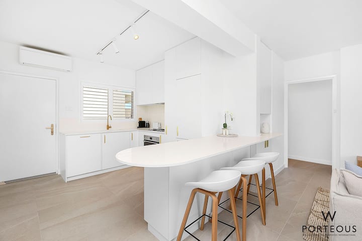 Cottesloe Beach Apartment - Perfectly Located