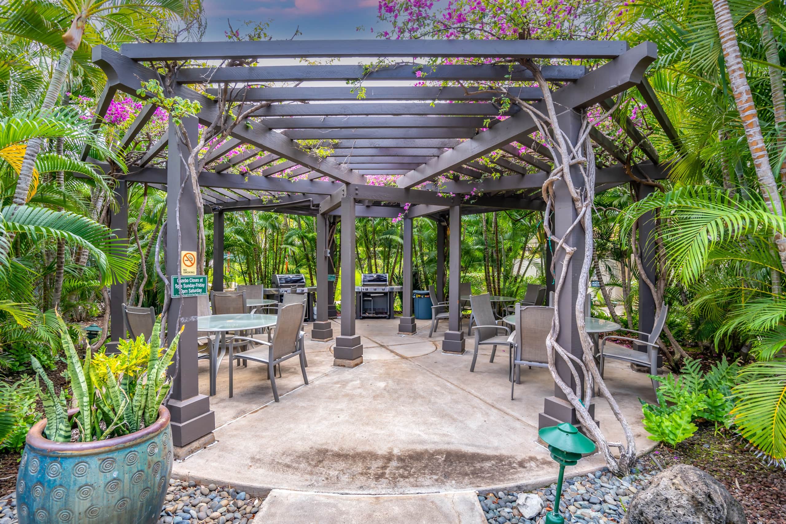 Condo in Kihei · ★4.97 · 1 bedroom · 2 beds · 2 baths - Image 28
