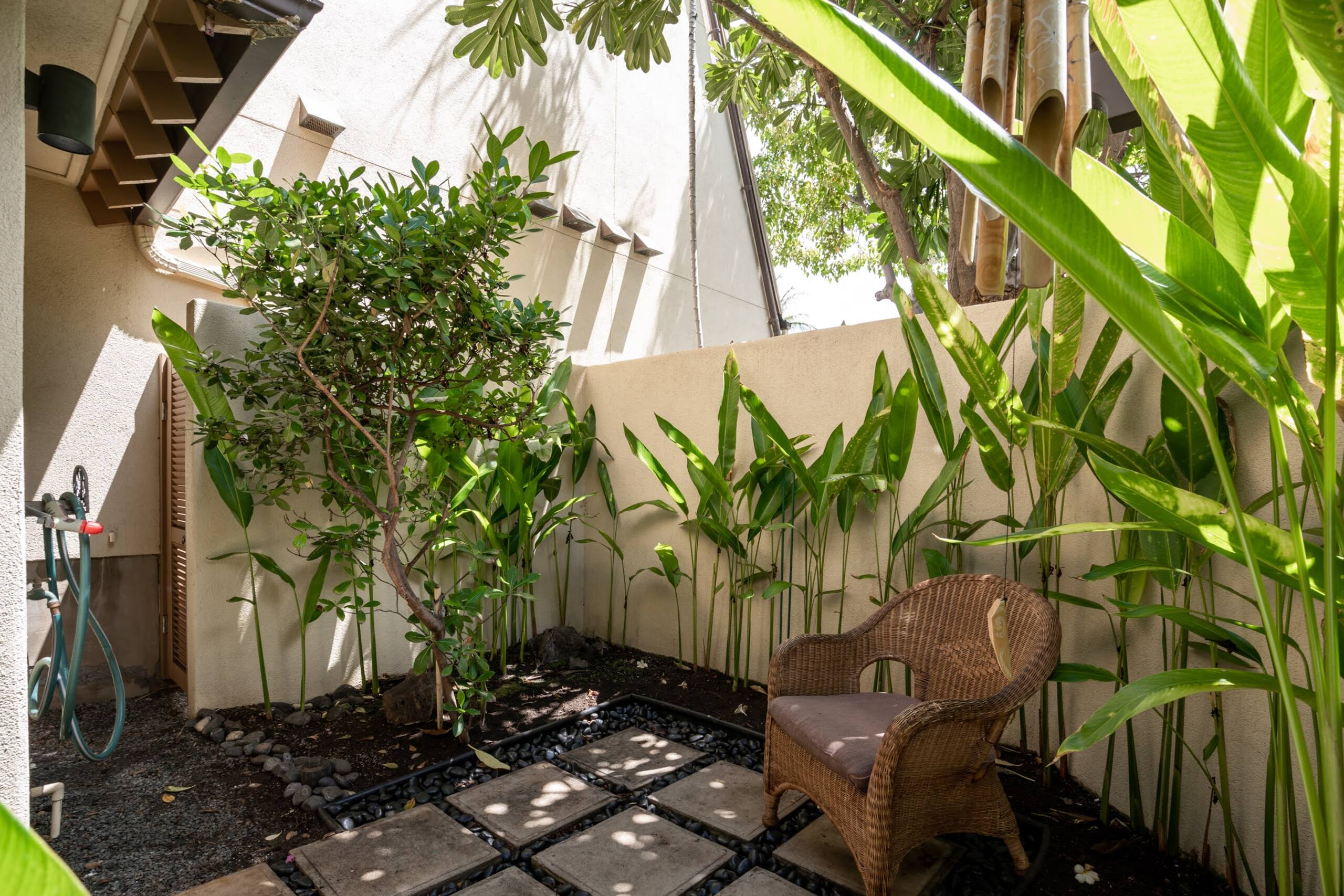 Condo in Kihei · ★4.97 · 1 bedroom · 2 beds · 2 baths - Image 25