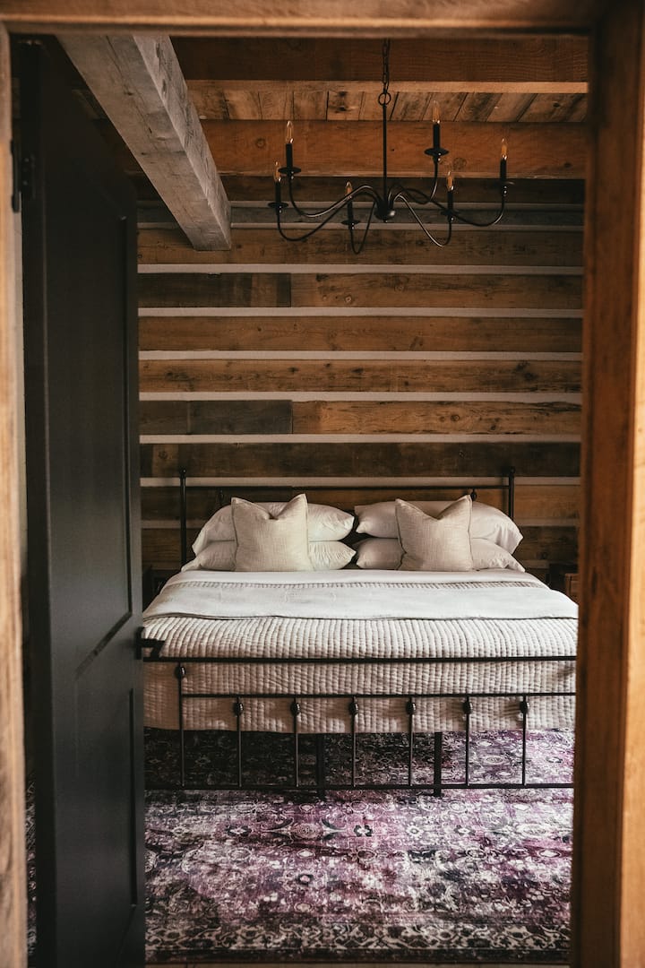 Chambre principale avec lit King Size (chambre 1)