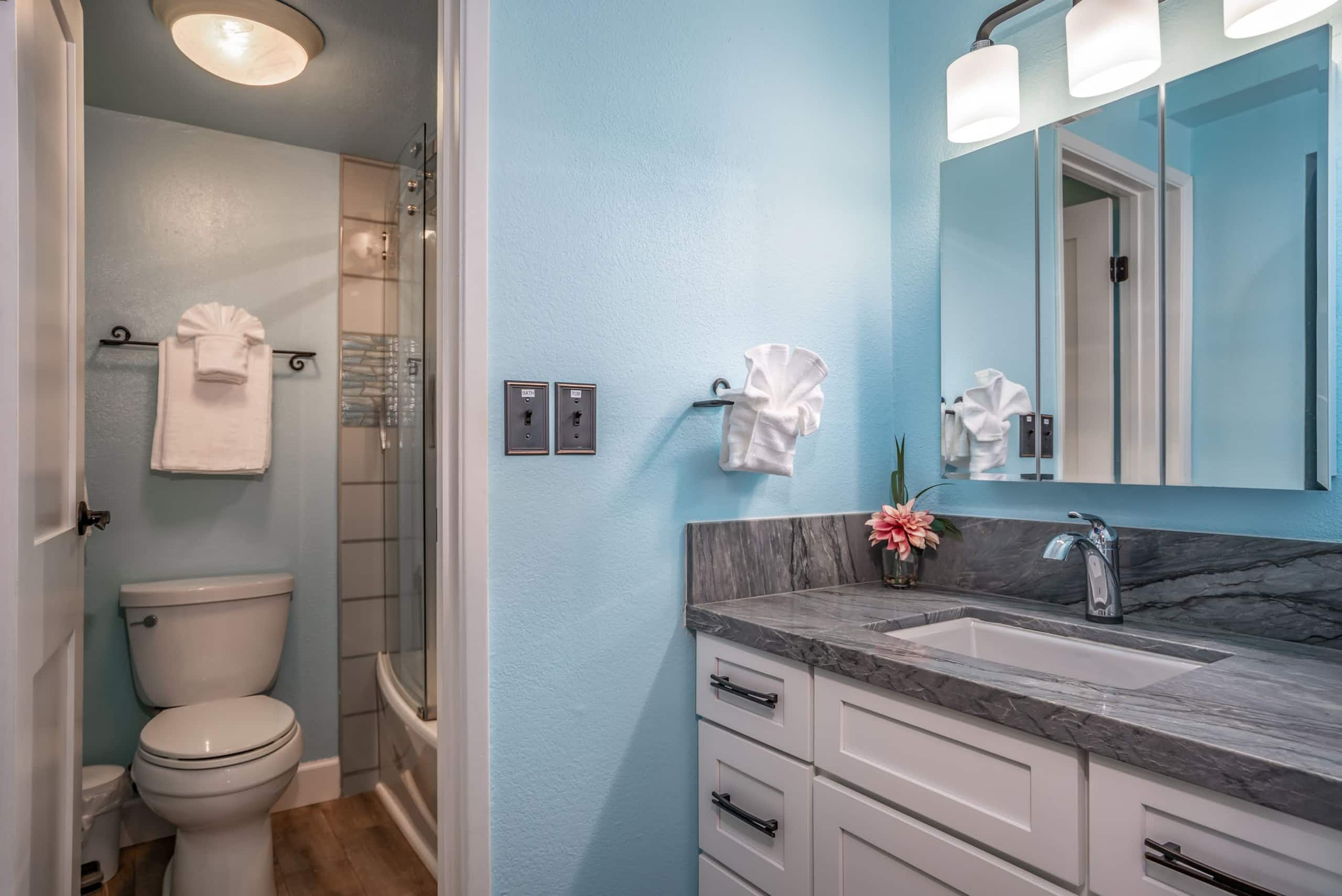 Condo in Lahaina · ★4.9 · 2 bedrooms · 4 beds · 2 private baths - Image 23