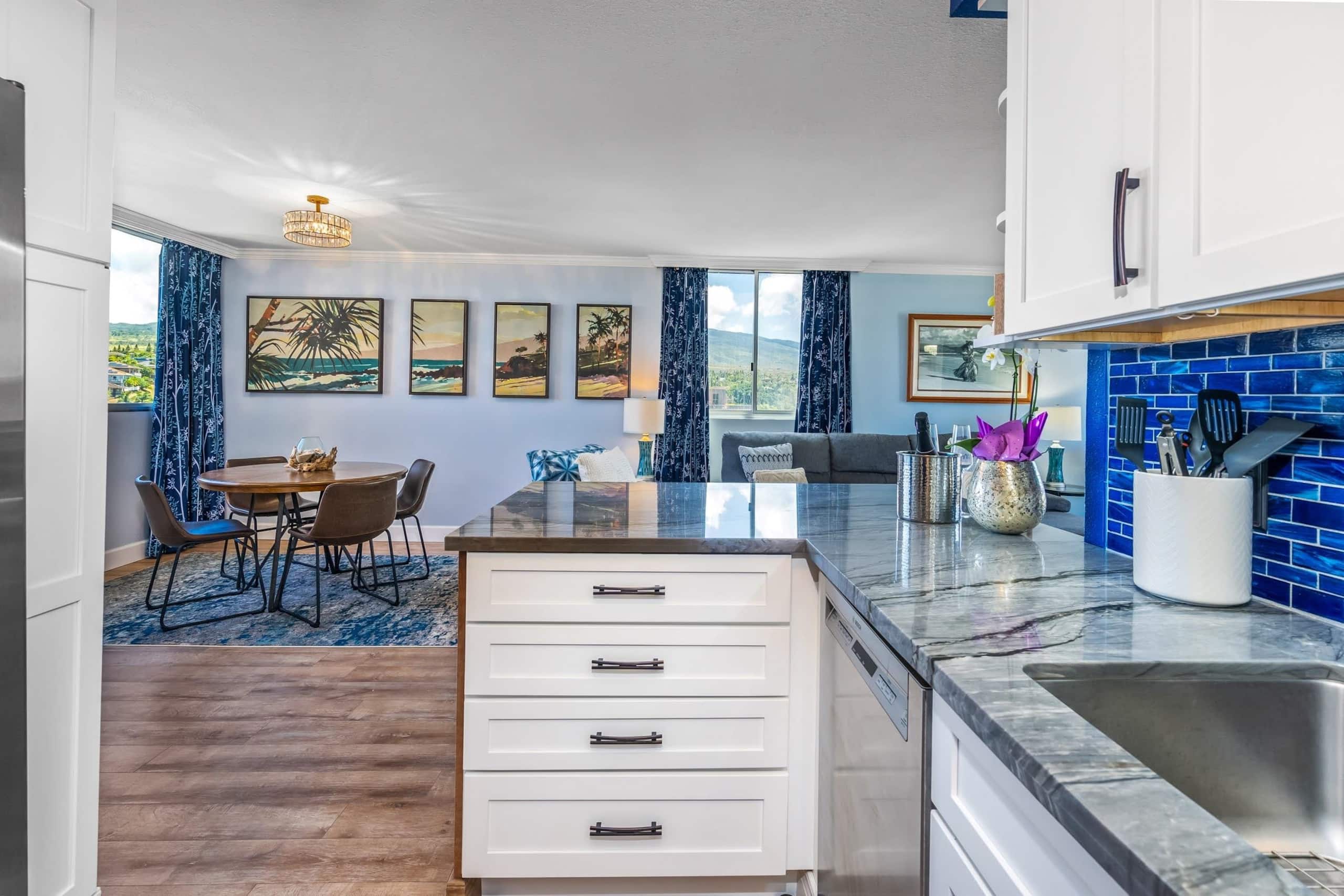 Condo in Lahaina · ★4.9 · 2 bedrooms · 4 beds · 2 private baths - Image 3