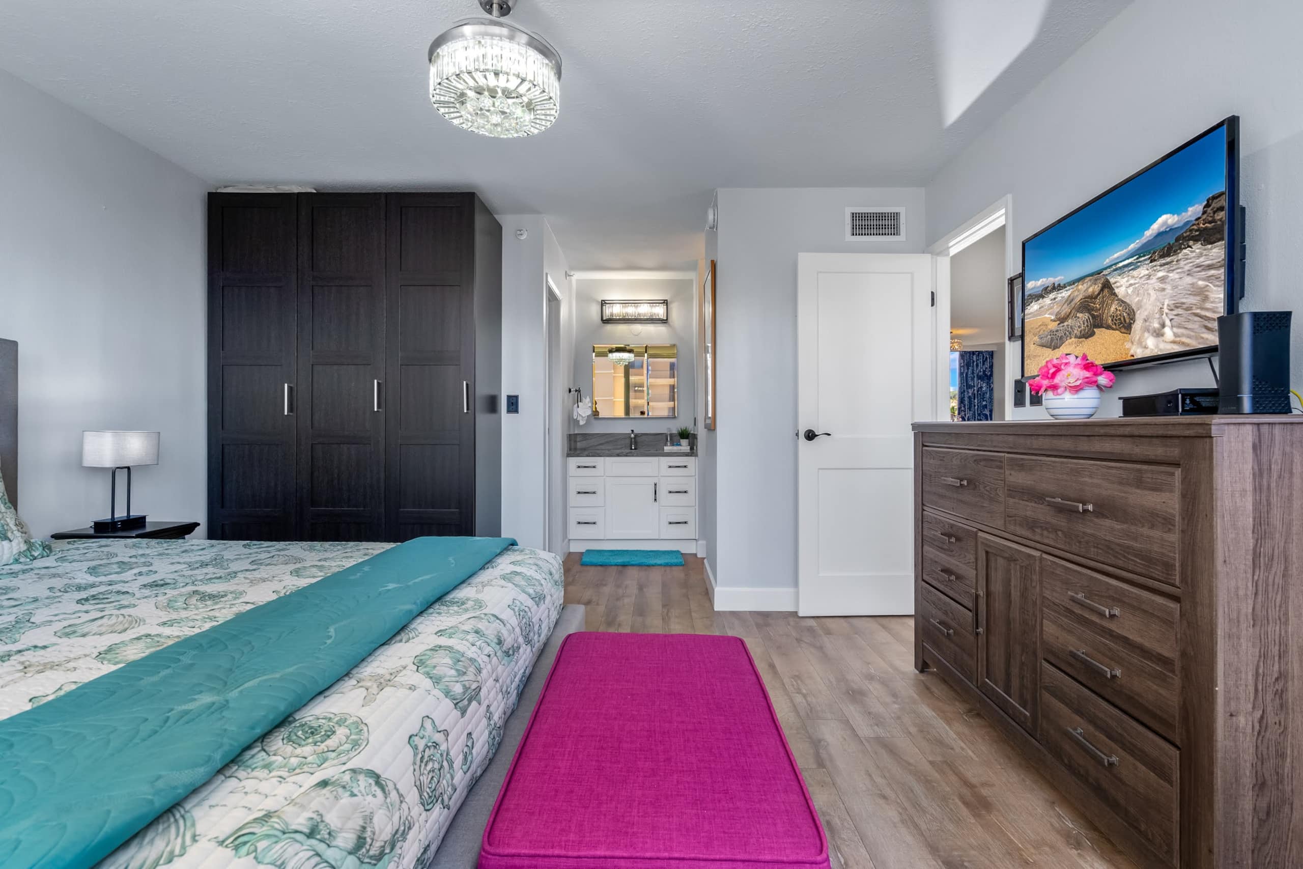 Condo in Lahaina · ★4.9 · 2 bedrooms · 4 beds · 2 private baths - Image 12