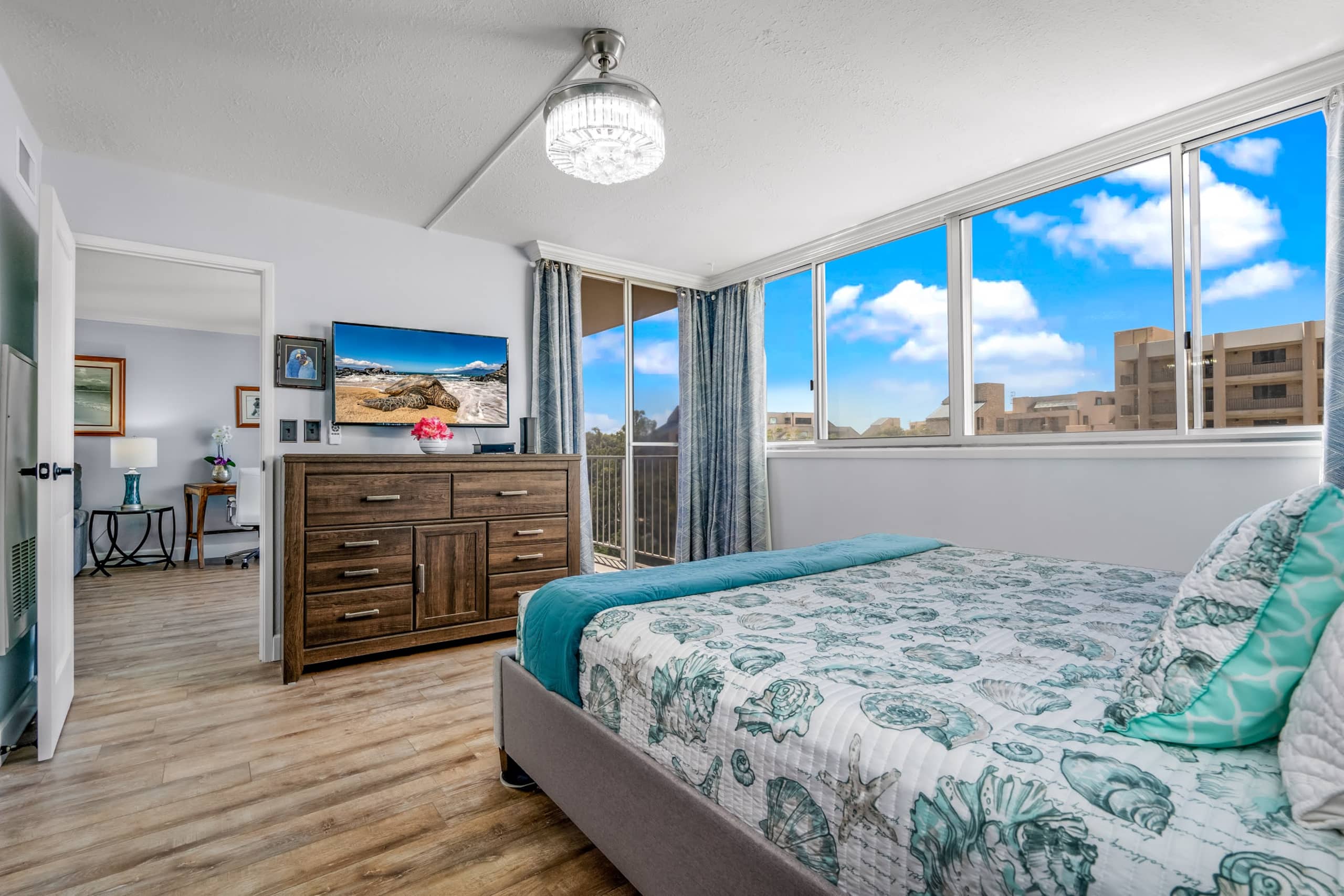 Condo in Lahaina · ★4.9 · 2 bedrooms · 4 beds · 2 private baths - Image 10