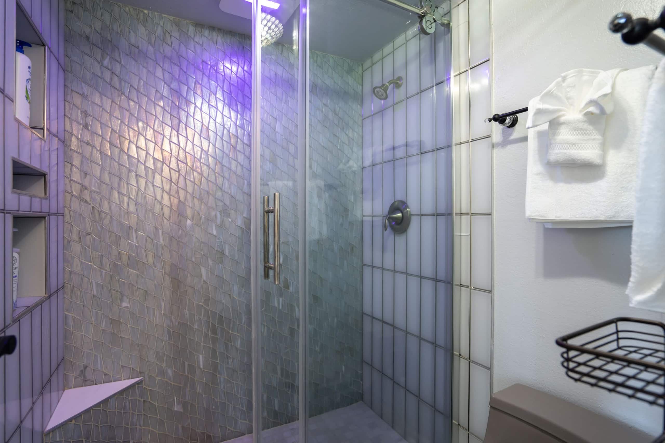 Condo in Lahaina · ★4.9 · 2 bedrooms · 4 beds · 2 private baths - Image 15