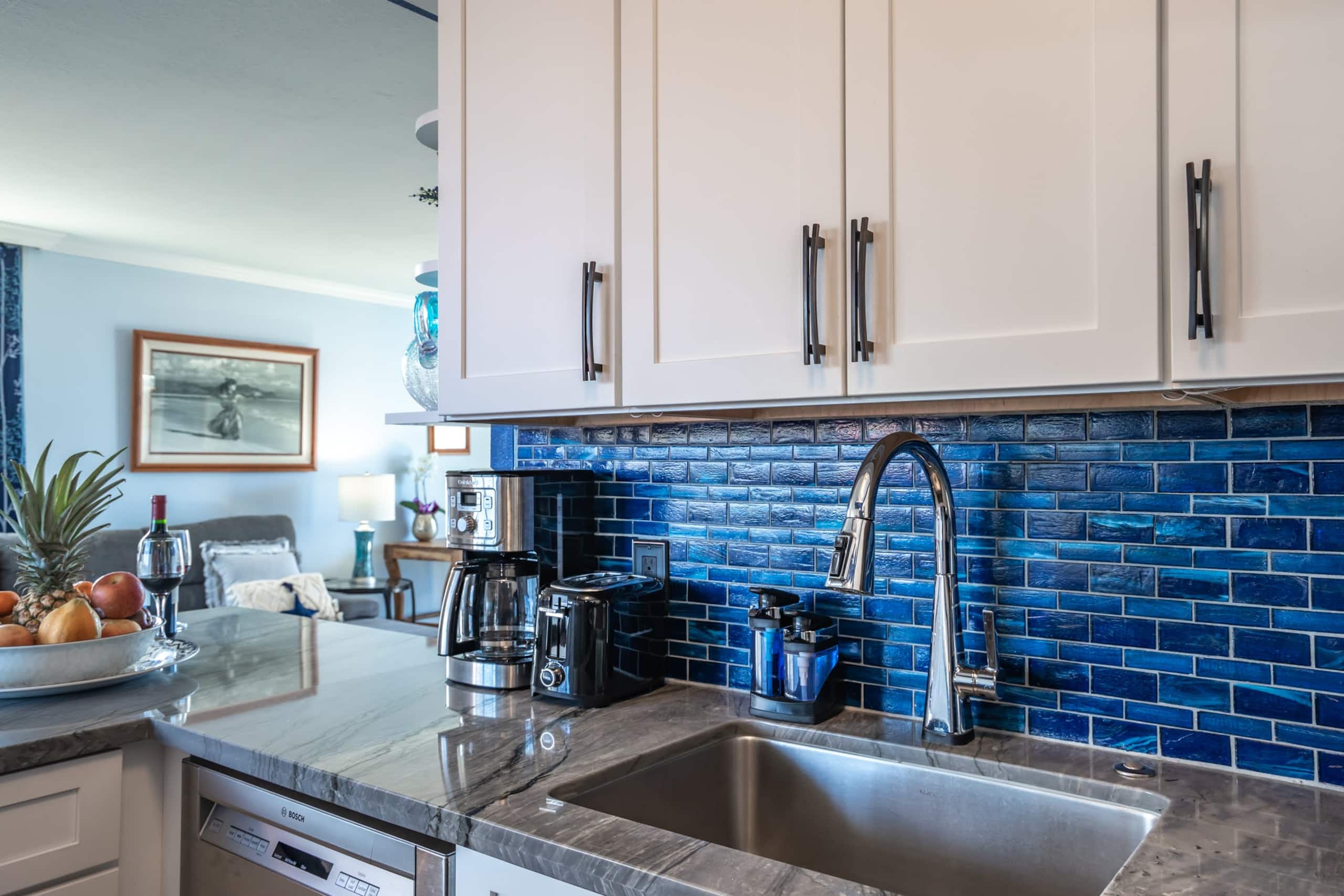 Condo in Lahaina · ★4.9 · 2 bedrooms · 4 beds · 2 private baths - Image 8