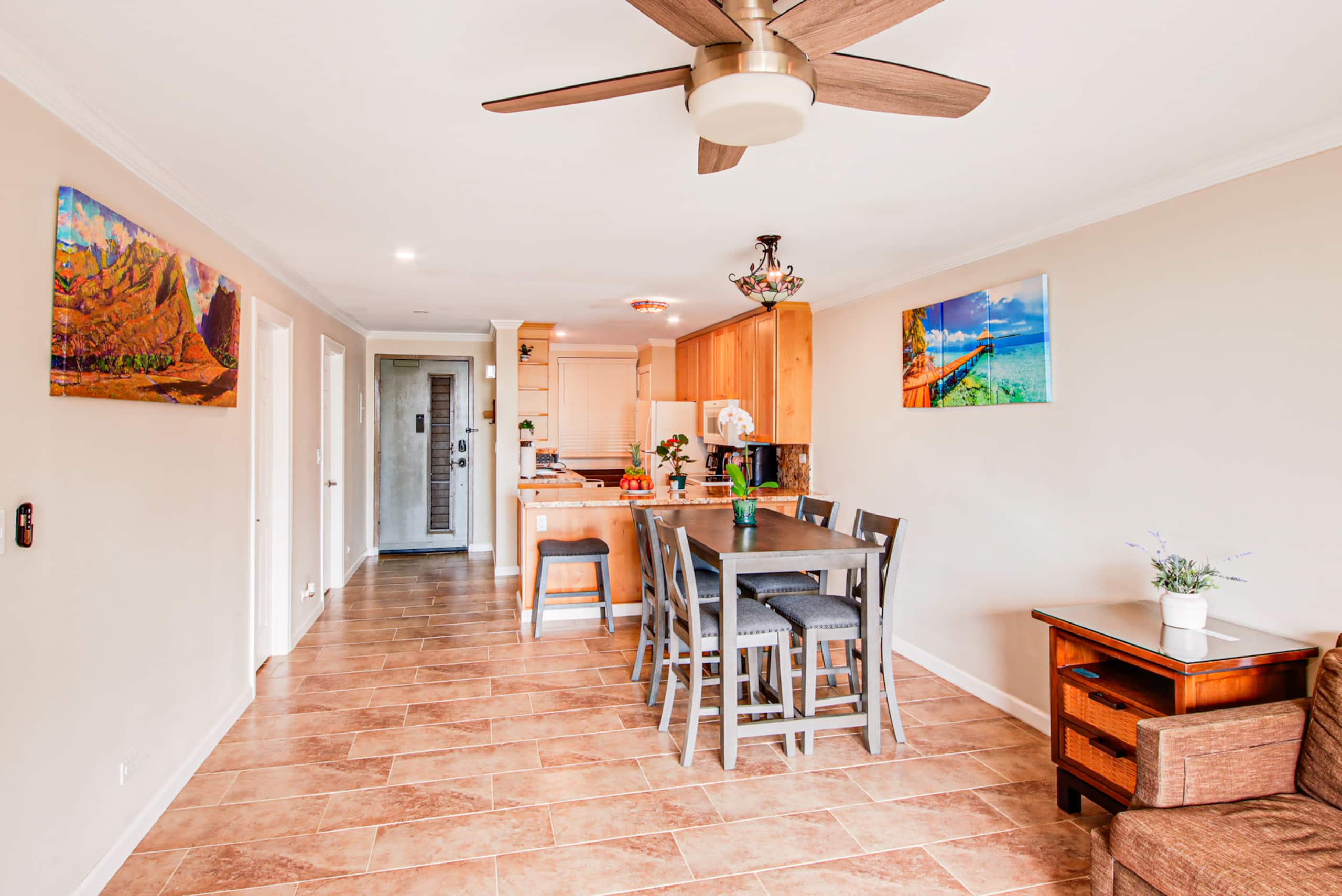 Condo in Lahaina · ★4.85 · 2 bedrooms · 3 beds · 2 private baths - Image 17