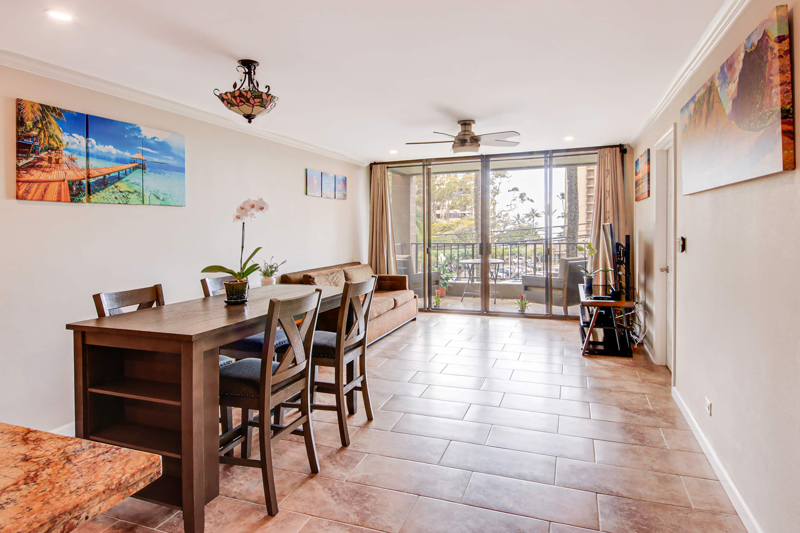 Condo in Lahaina · ★4.85 · 2 bedrooms · 3 beds · 2 private baths - Image 15