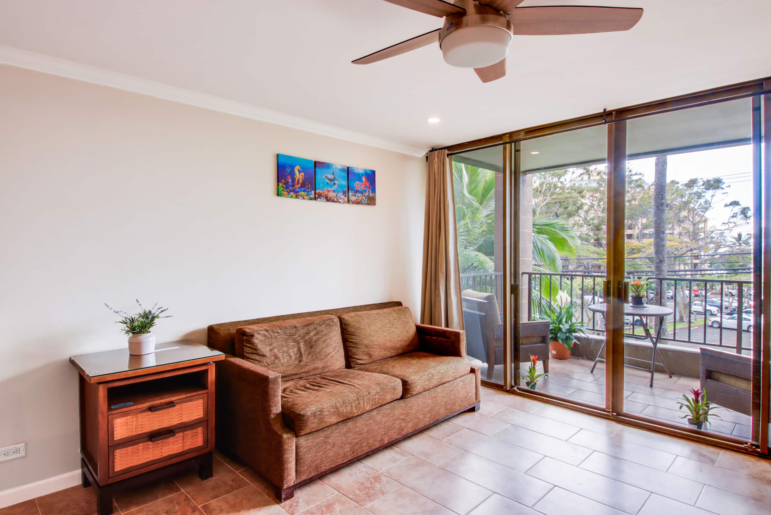 Condo in Lahaina · ★4.85 · 2 bedrooms · 3 beds · 2 private baths - Image 7