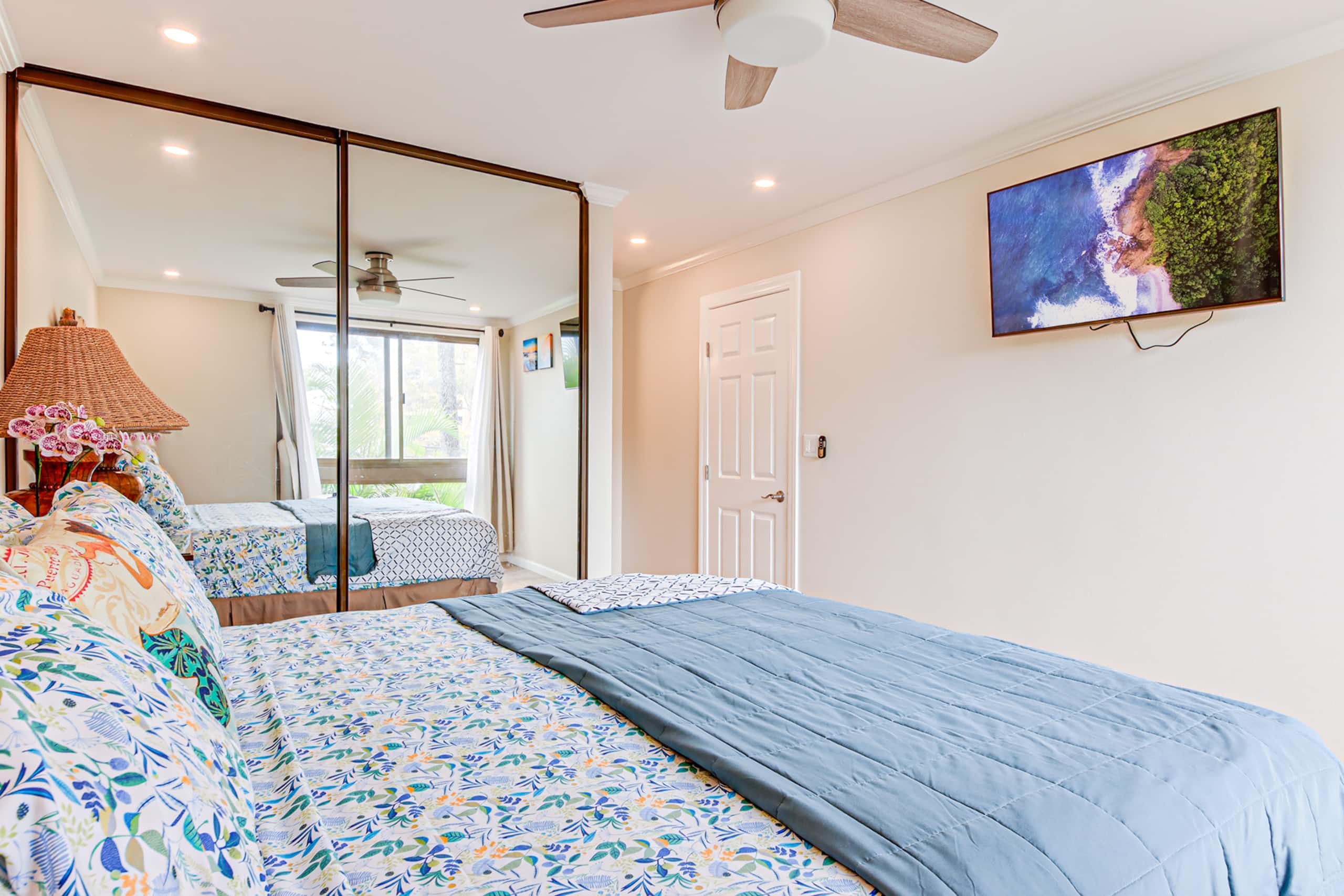 Condo in Lahaina · ★4.85 · 2 bedrooms · 3 beds · 2 private baths - Image 25