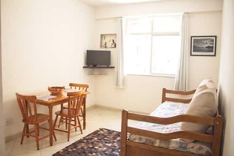 Apartment in the center of Niterói with garage
