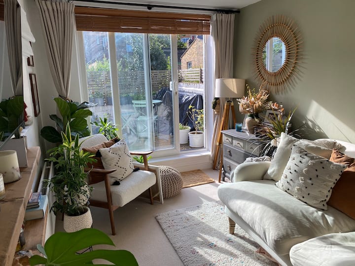 Beautiful Sunny One Bed Flat - Fulham
