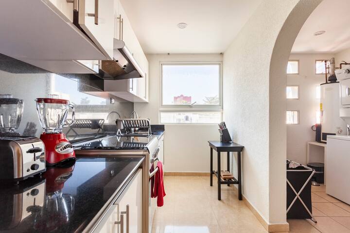 Brand New & Lovely 3-BR Condo in Condesa gallery image 4