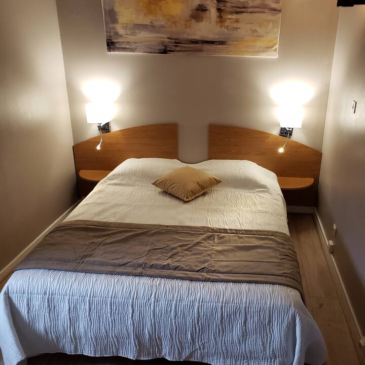 Pleasant bed and breakfast 2 Bed and breakfasts for Rent in Coux, AuvergneRhôneAlpes, France