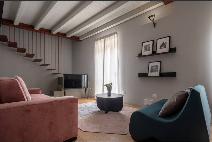 Modern Apartment on two levels – 6 guests