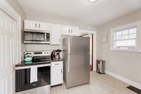 2BR-King Bed~ Grill*Firepit*near Rose-Hulman & ISU
