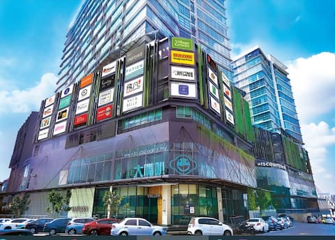 Studio 2-4pax/2mins LRT/Netflix