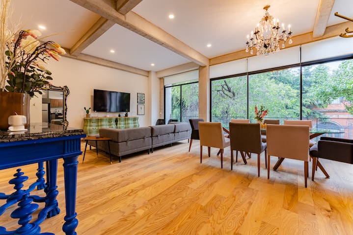 Stylish Haven w/ Balcony Steps to Jazz Bar & Cafés