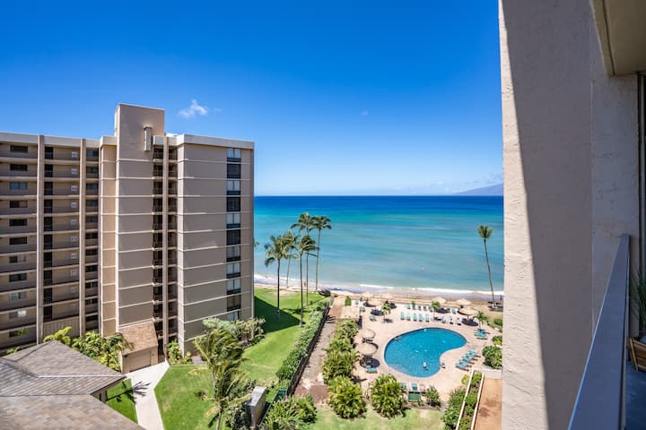 Spacious 4-BR Oceanfront (2 Condos) w/ Central AC