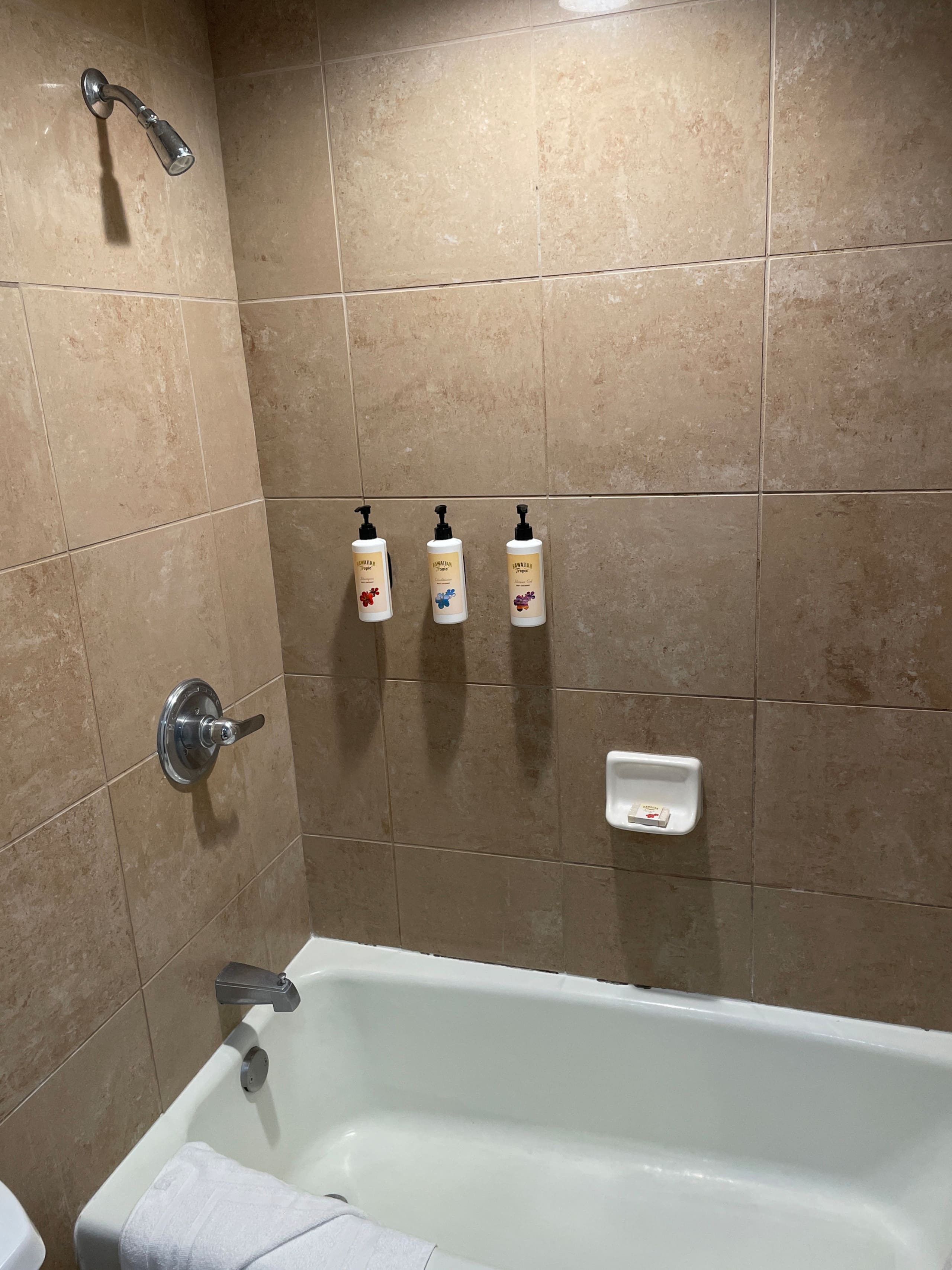 Resort in Honolulu · ★4.73 · Studio · 2 beds · 1 private bath - Image 4