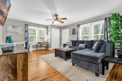 Successful Airbnb property: Orlando Oasis! Free Laundry & Parking Near Disney in Wadeview Park