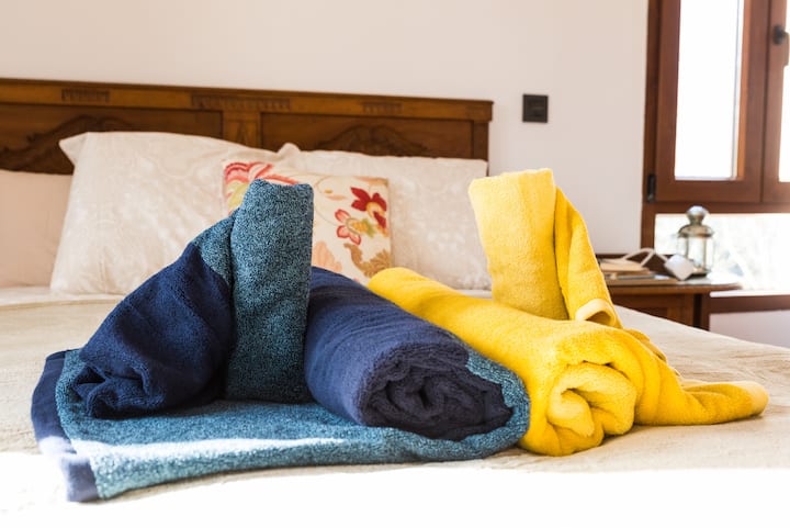 غرفة النوم الرئيسية.