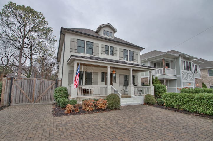 Beautiful Luxury Home Near 12thS: Top Rated Home