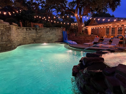 High End! 1-Story, Private HeatedPool+Spa, FirePit