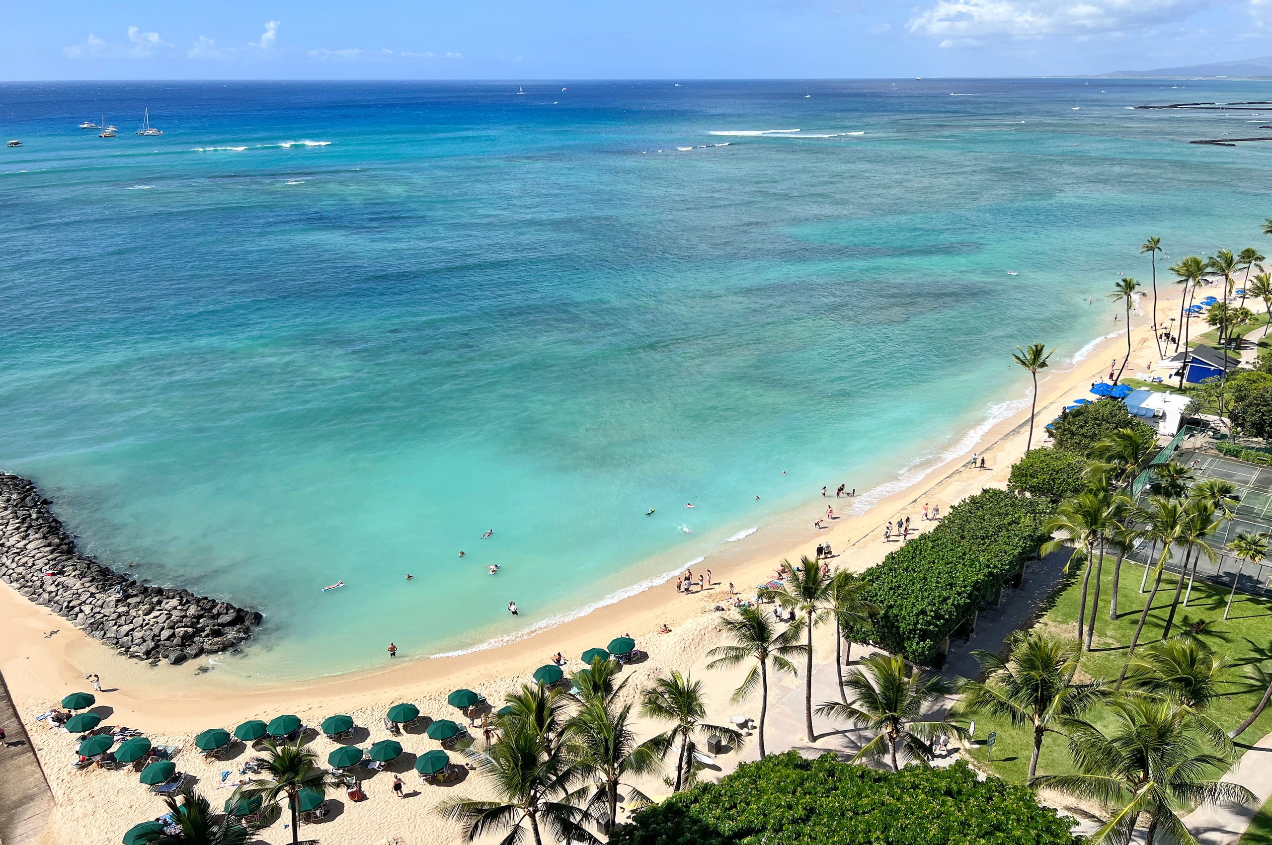 Condo in Honolulu · ★4.68 · 1 bedroom · 2 beds · 1 private bath - Image 20