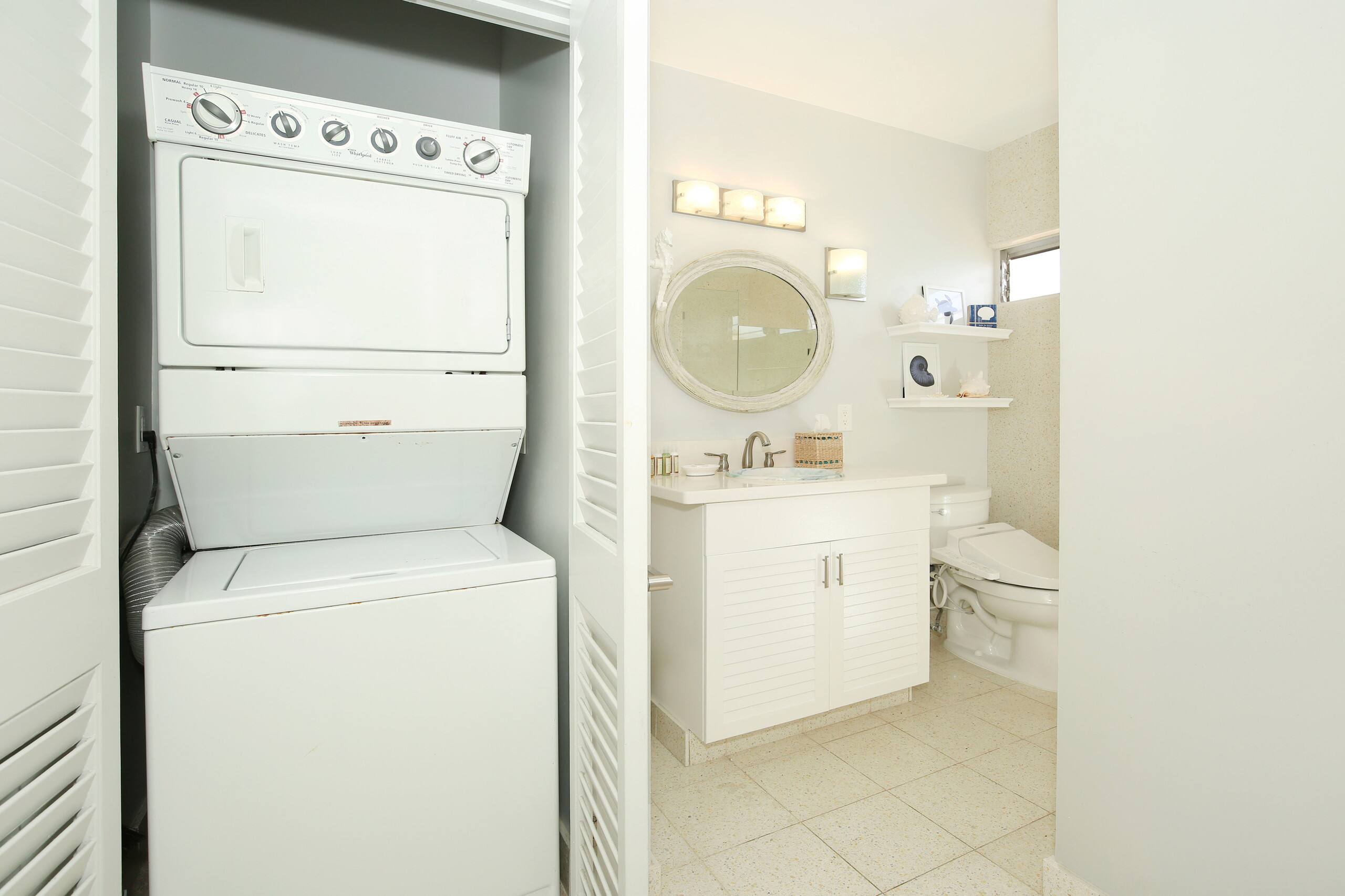 Condo in Honolulu · ★4.68 · 1 bedroom · 2 beds · 1 private bath - Image 27