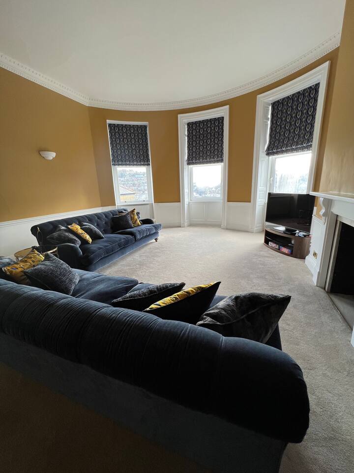 Apartment In Central Dartmouth - Dartmouth