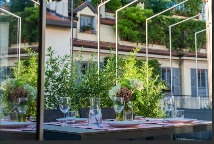 Unique apartment with beautiful terrace – 6 guests gallery image 3