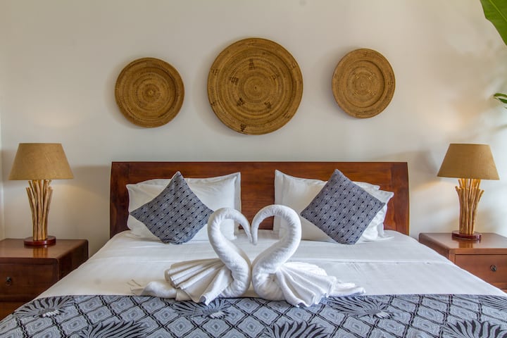 ¡Da la bienvenida a nuestra hermosa villa!
