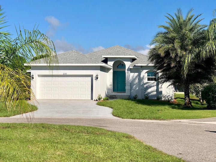 Villa Relax At The Lake Villas for Rent in Rotonda West, Florida