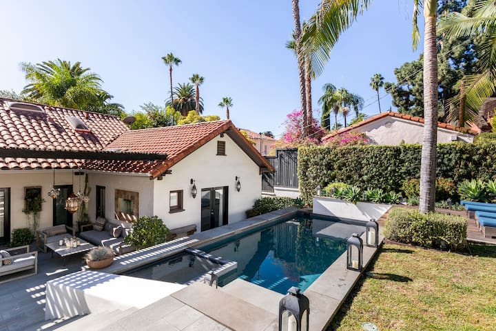 Weho 4 Bed w/ Pool, Gym, Theatre near Sunset Strip