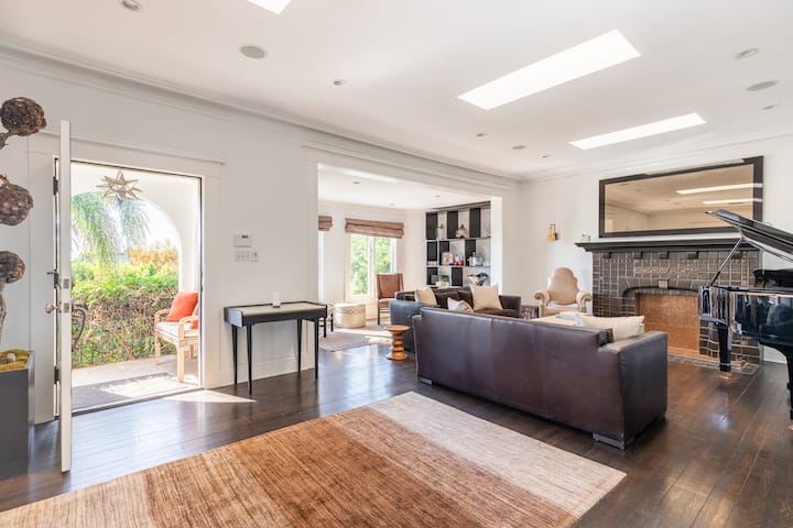 Weho 4 Bed W/ Pool, Gym, Theatre Near Sunset Strip - 웨스트할리우드