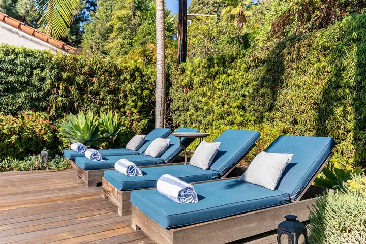 Weho 4 Bed w/ Pool, Gym, Theatre near Sunset Strip gallery image 2