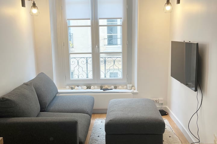 Chic Et Joli 2 Pièces Au Cœur Du Vieux Paris - Montmartre