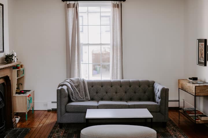 Historic, Fully Renovated Downtown Home - Kingston, Ontàrio, Canadà