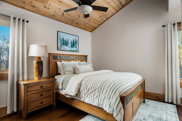 Hermosas vistas al valle desde el dormitorio de invitados