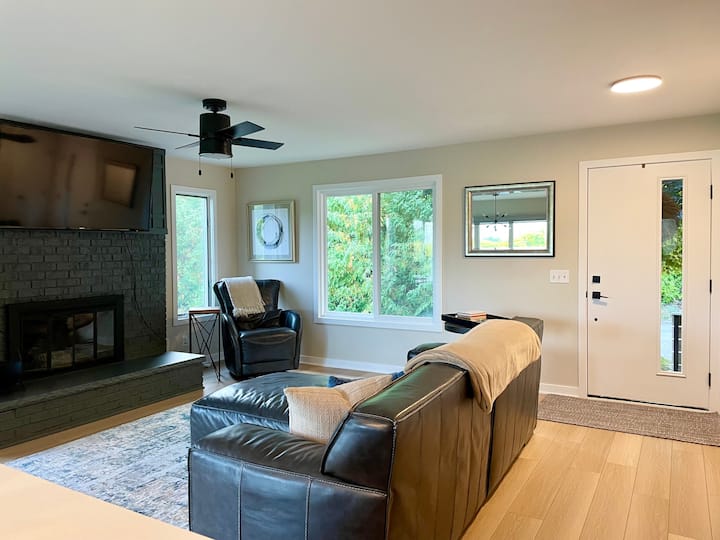 Modern Home On Old Mission Peninsula - トラバーズ・シティ, MI
