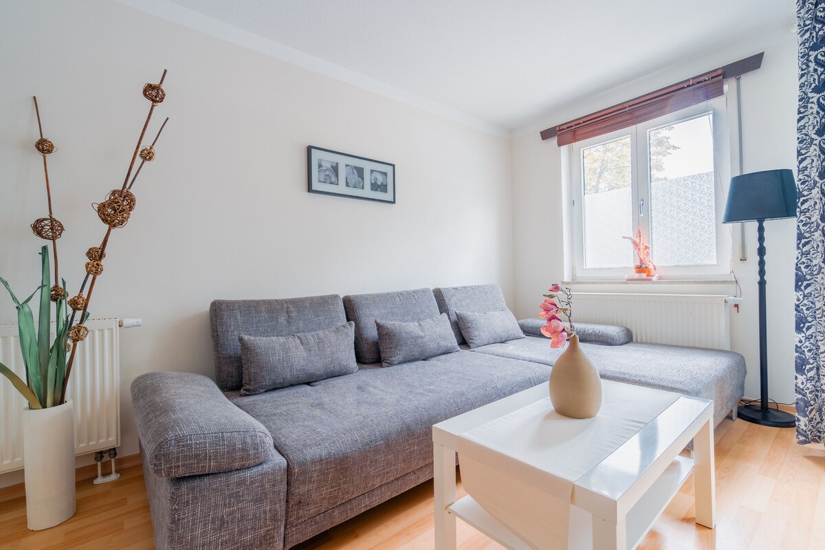 Top performing Airbnb: Beautiful Apartment, W-LAN for free in Neustadt Neuschönefeld