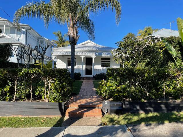 3-Bedroom Home – Dee Why Beach