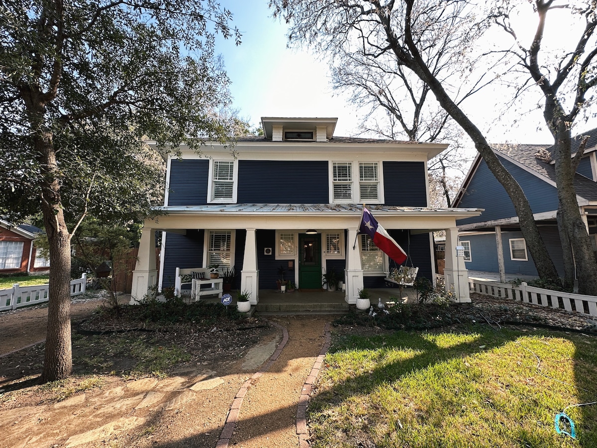 Spacious downtown historic home