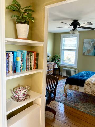 John Clarke House- Whole House- 5 Bedrooms- 9 beds gallery image 5