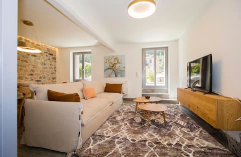 Laconian Collection #Mystras Residence Ground#