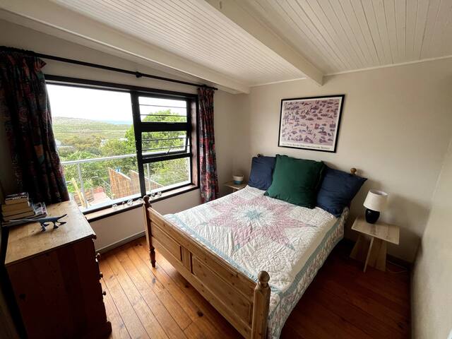 Eco-Friendly 3 Bed House Plus 1 Large Bed Cottage gallery image 5